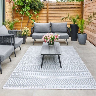 Outdoor Carpets Suppliers in Dubai